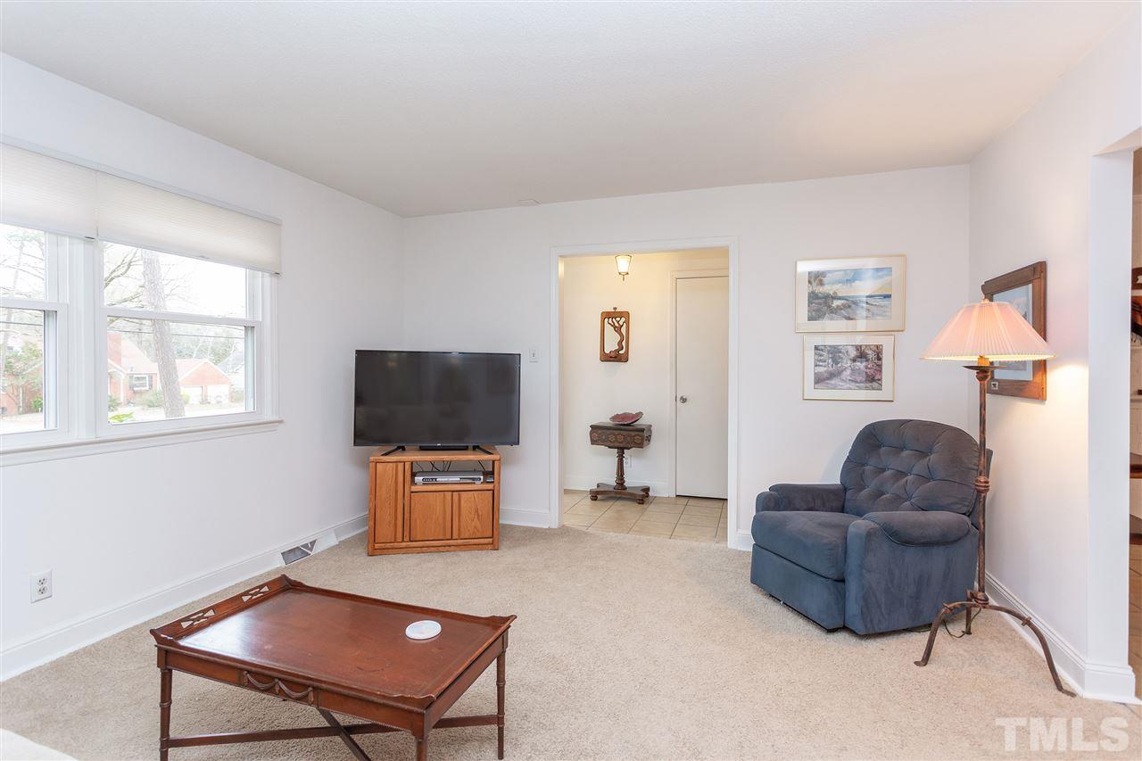 3113 Hope Valley Road Durham, NC 27707 - Photo 6 of 26 Gallery Image 6