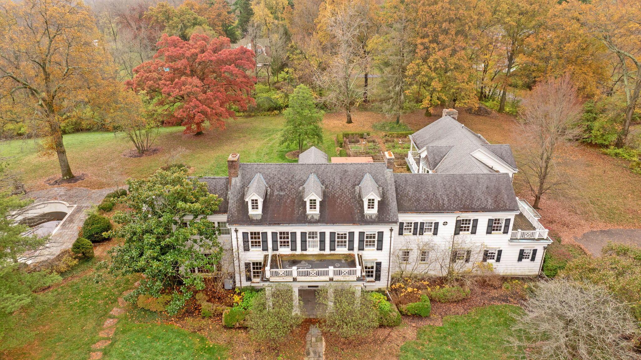 7805 Brill Road Cincinnati, OH 45243 - Photo 4 of 139 4-web-or-mls-7805BrillRoad_Hommati102 (3