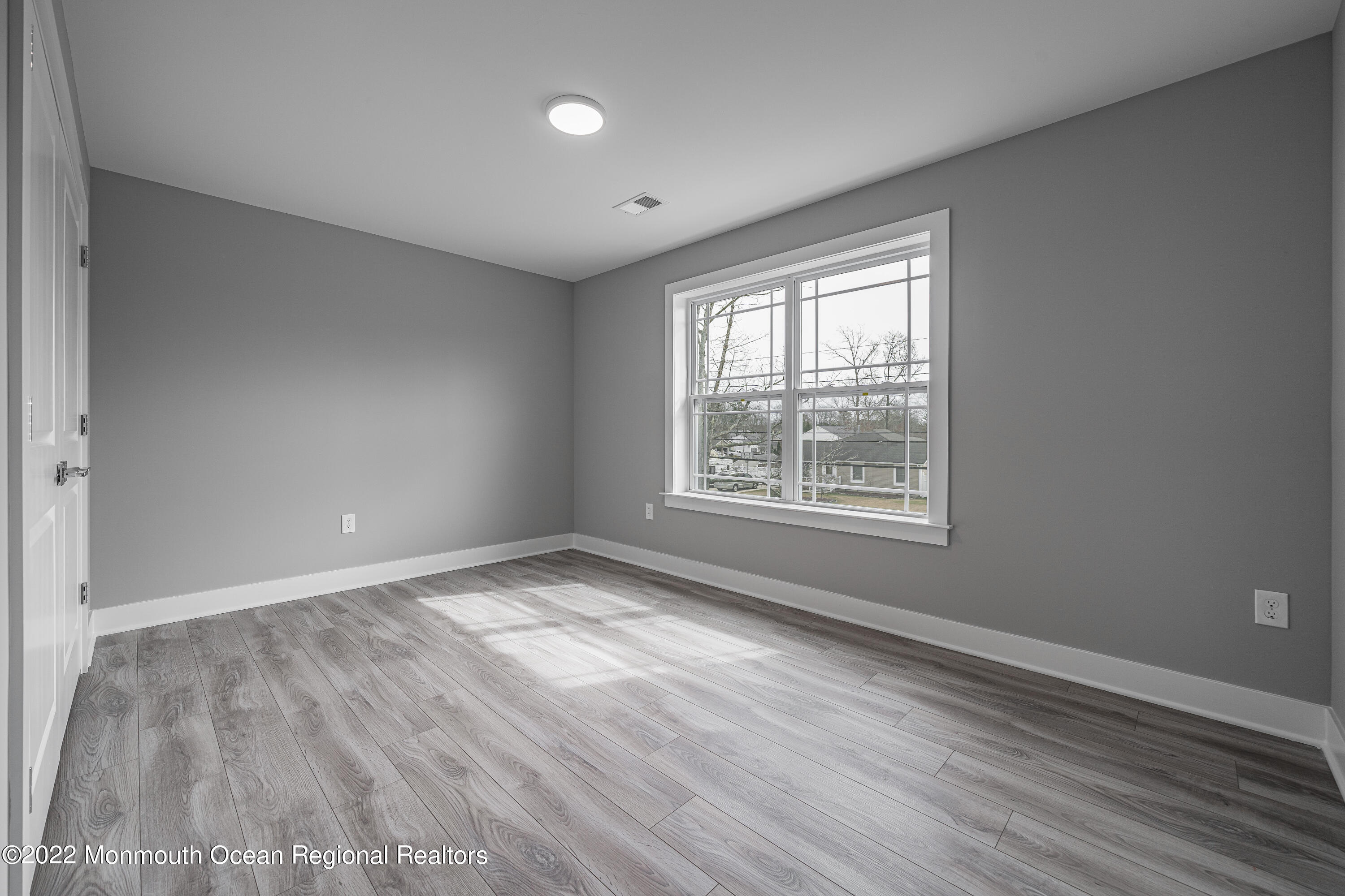 193 Wave Road Manahawkin, NJ 08050 - Photo 19 of 29 18