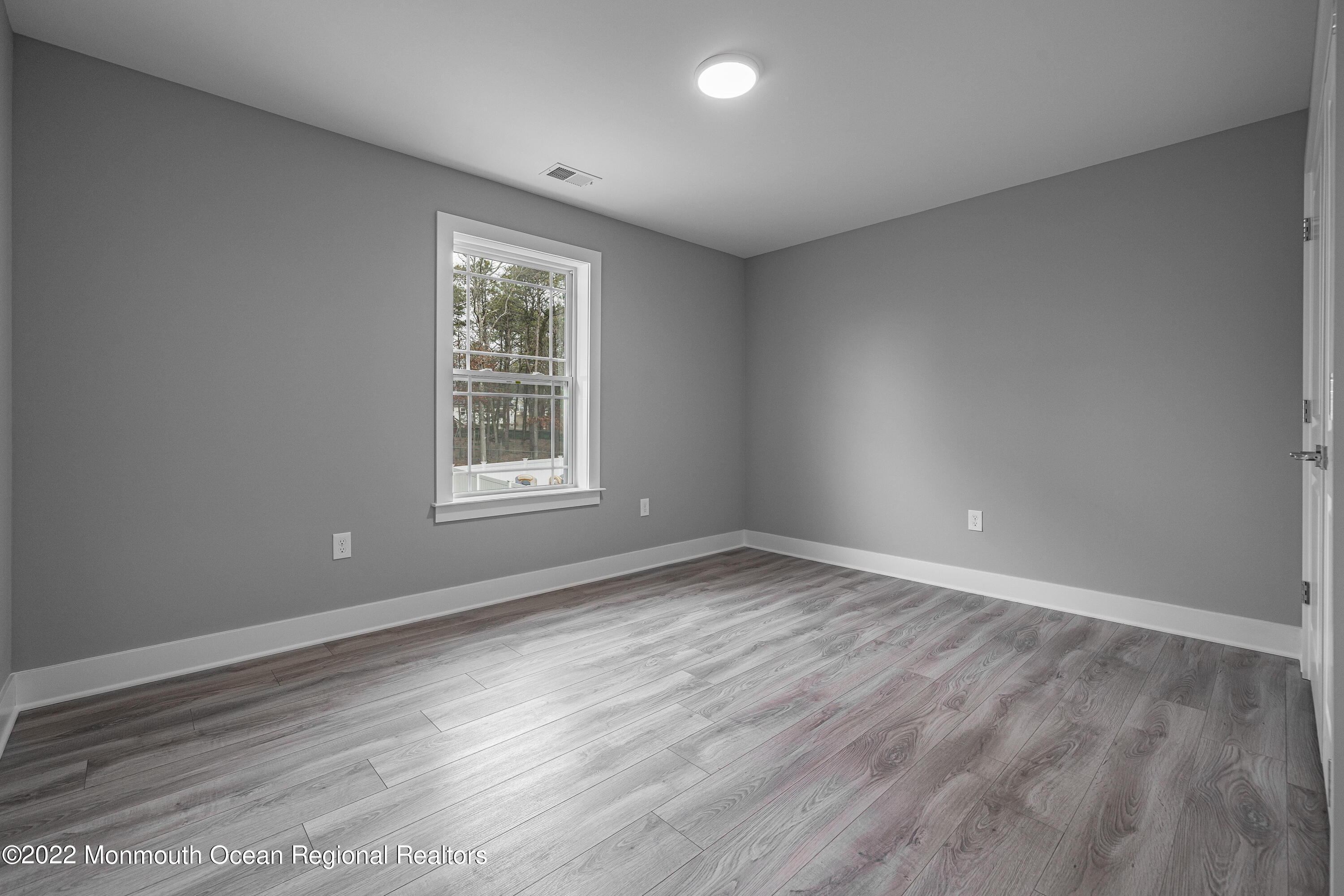 193 Wave Road Manahawkin, NJ 08050 - Photo 21 of 29 20