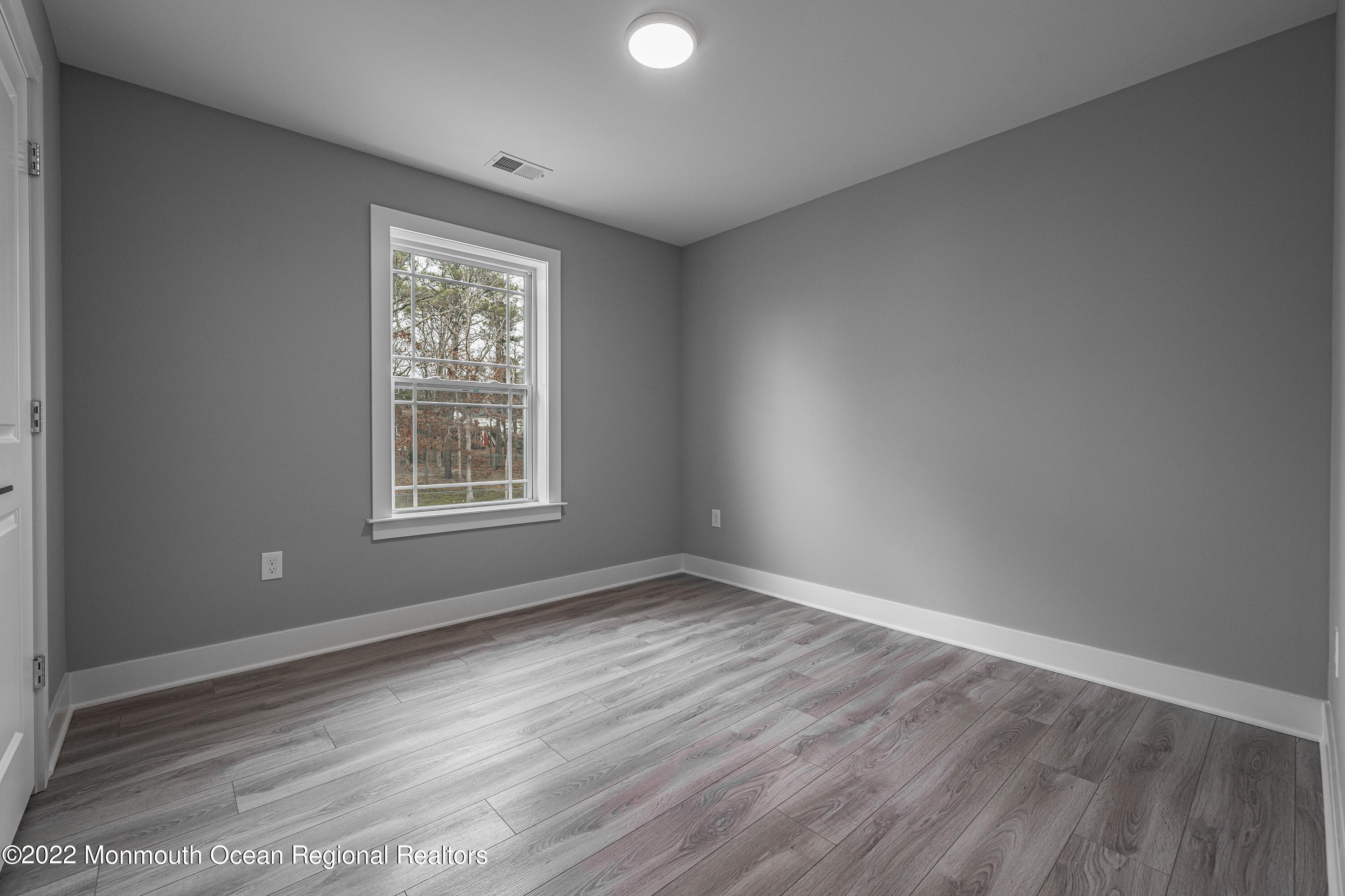 193 Wave Road Manahawkin, NJ 08050 - Photo 22 of 29 21