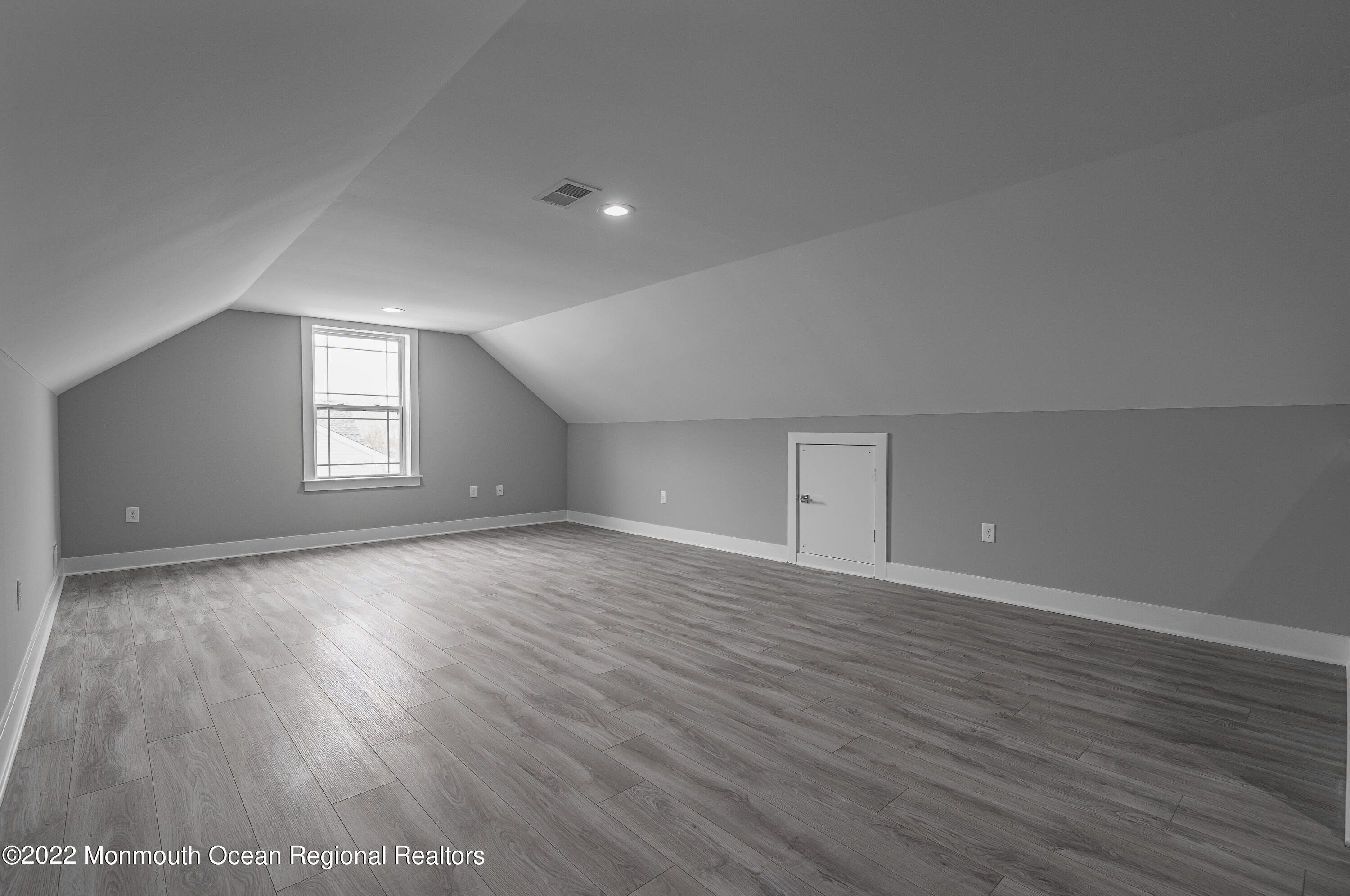 193 Wave Road Manahawkin, NJ 08050 - Photo 29 of 29 28