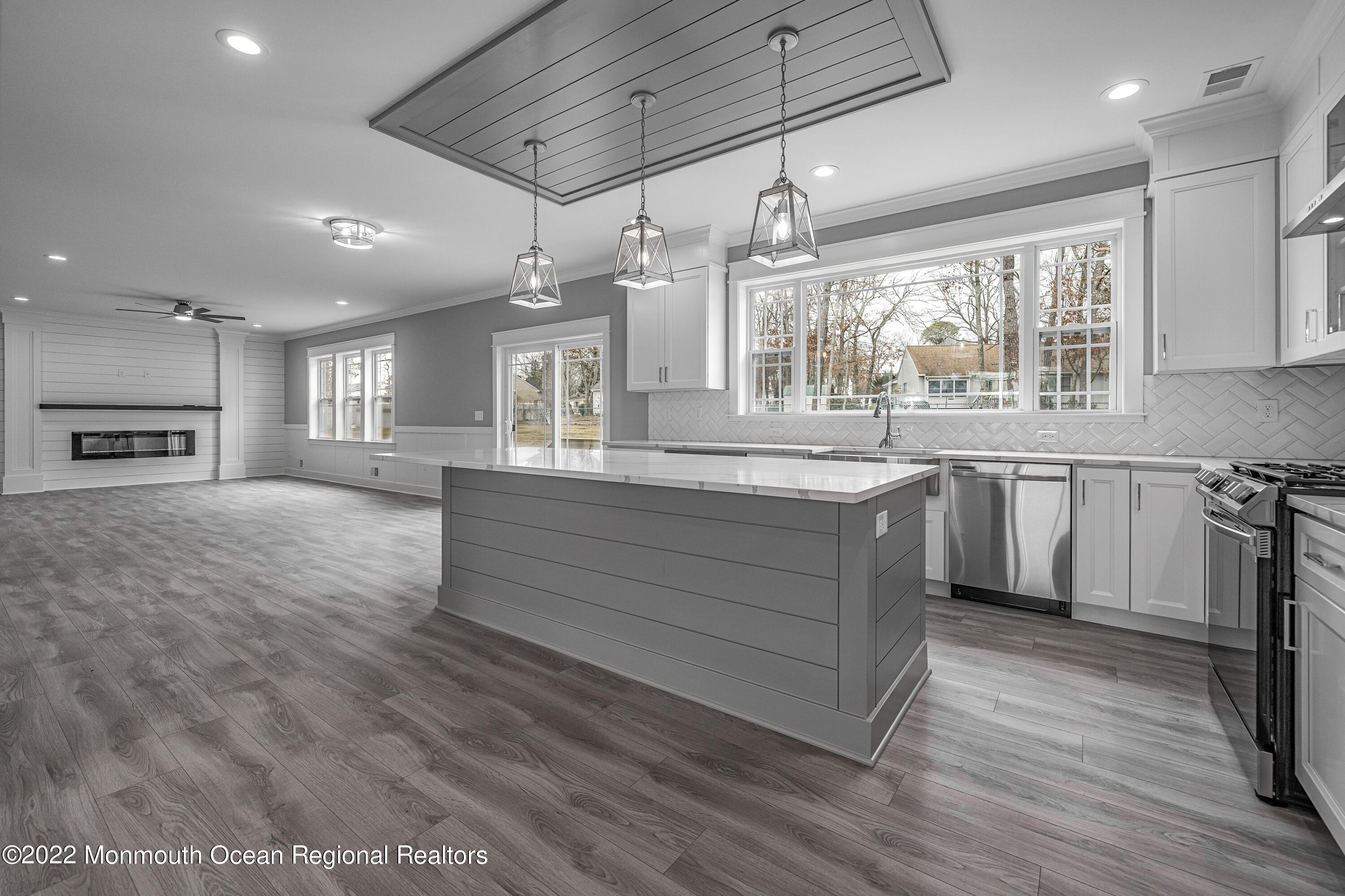 193 Wave Road Manahawkin, NJ 08050 - Photo 10 of 29 9