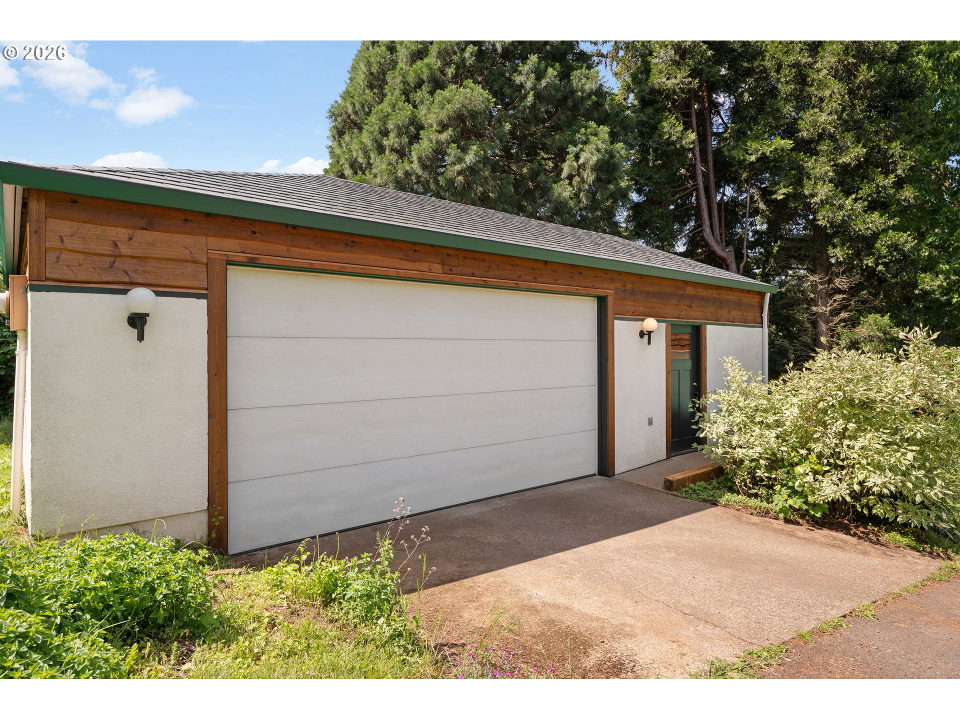 21281 South Sweetbriar Road West Linn, OR 97068 - Photo 43 of 47 Garage