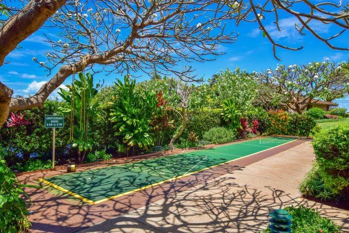 150 Puukolii Road, Unit 17 Lahaina, HI 96761 - Photo 6 of 40 a view of a backyard