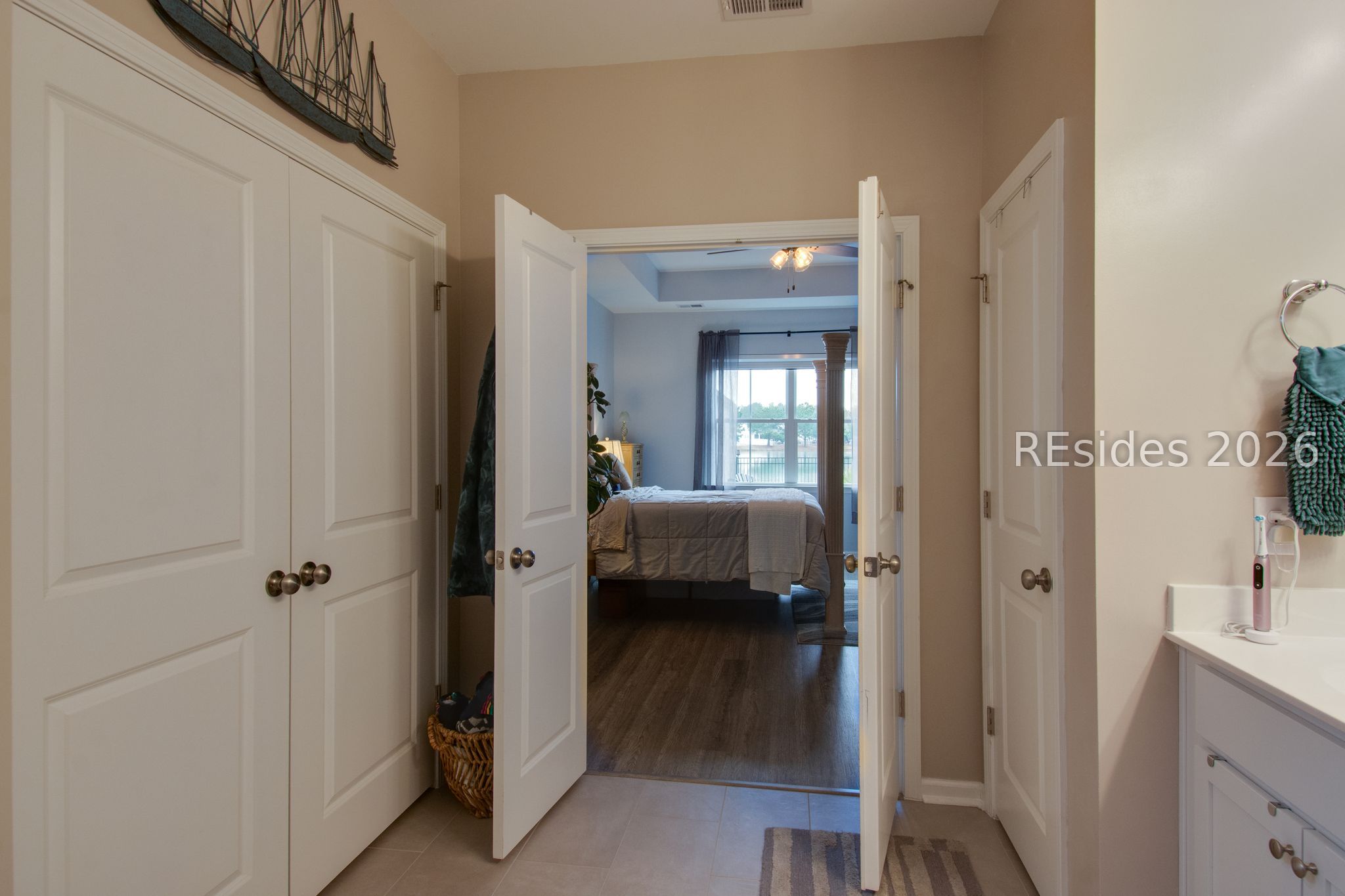 169 Fort Sullivan Drive Ridgeland, SC 29936 - Photo 22 of 57 Bathroom to Primary entrance