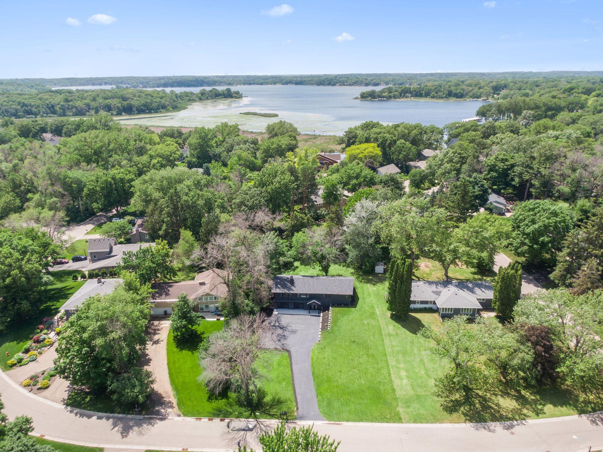 2720 Sandpiper Trail Excelsior, MN 55331 - Photo 2 of 47