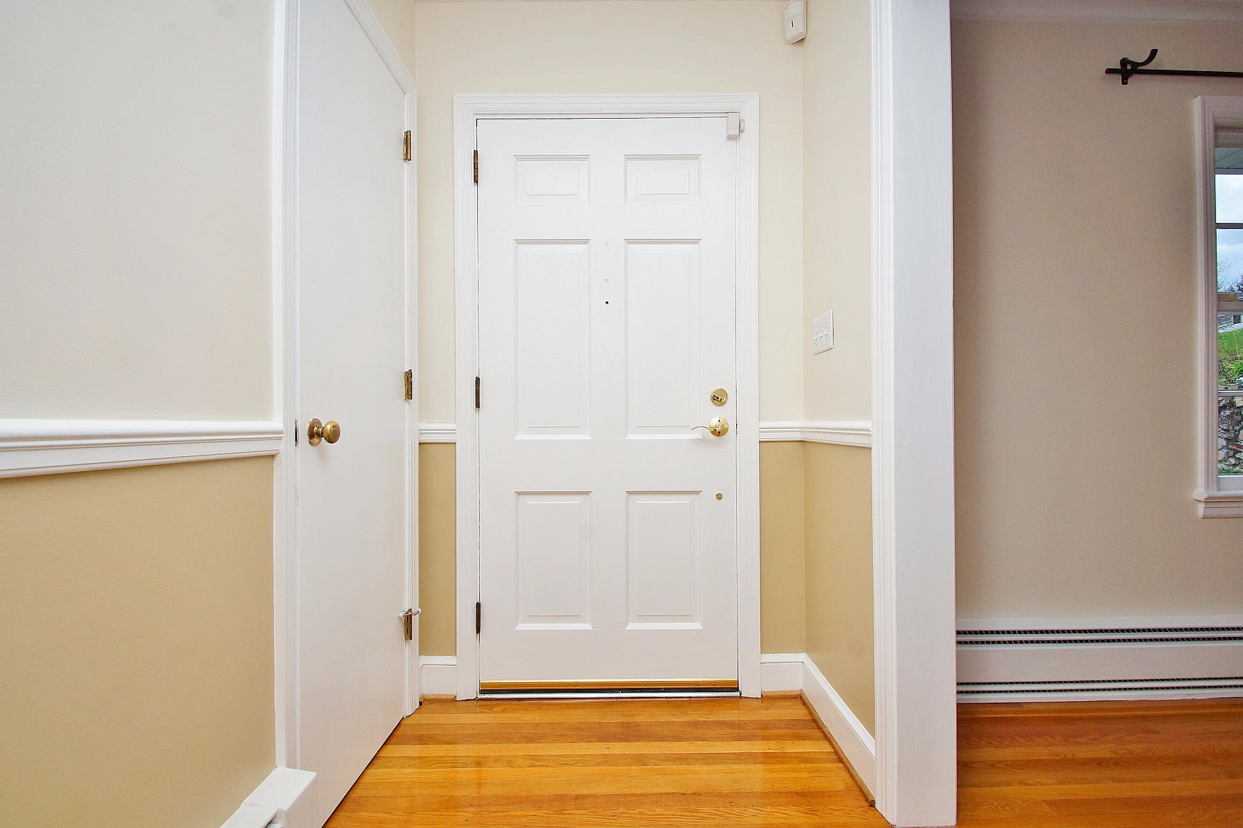 2507 Mt Vernon Road Southwest Roanoke, VA 24015 - Photo 5 of 38 DSC00389