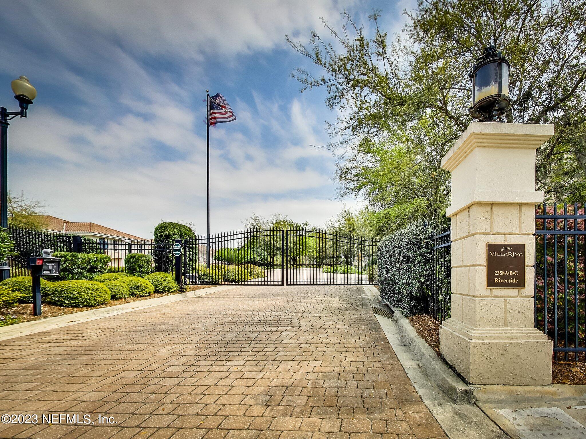 2358 Riverside Avenue, Unit 406 Jacksonville, FL 32204 - Photo 33 of 54 a view of a street with a building in the background