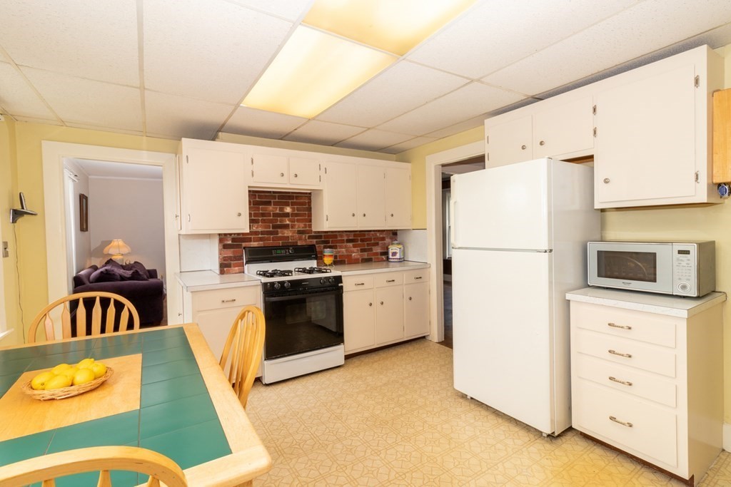 29 Glen Road Swampscott, MA 01907 - Photo 27 of 42 Gallery Image 27
