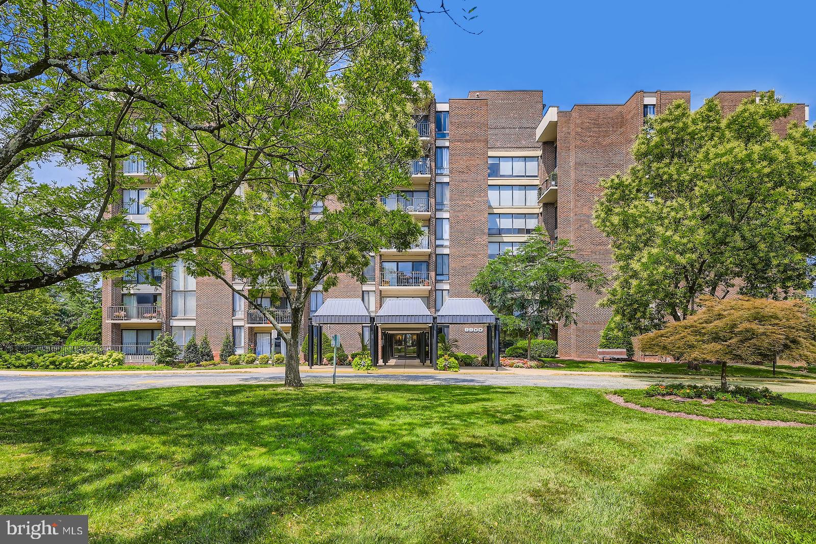 9900 Georgia Avenue, Unit 27716 Silver Spring, MD 20902 - Photo 37 of 37 front view of a house with a garden