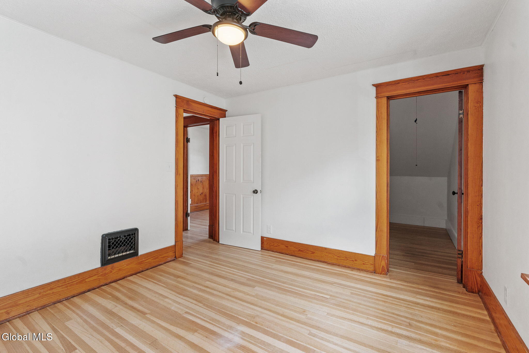 41 109th Street Troy, NY 12182 - Photo 26 of 38 16