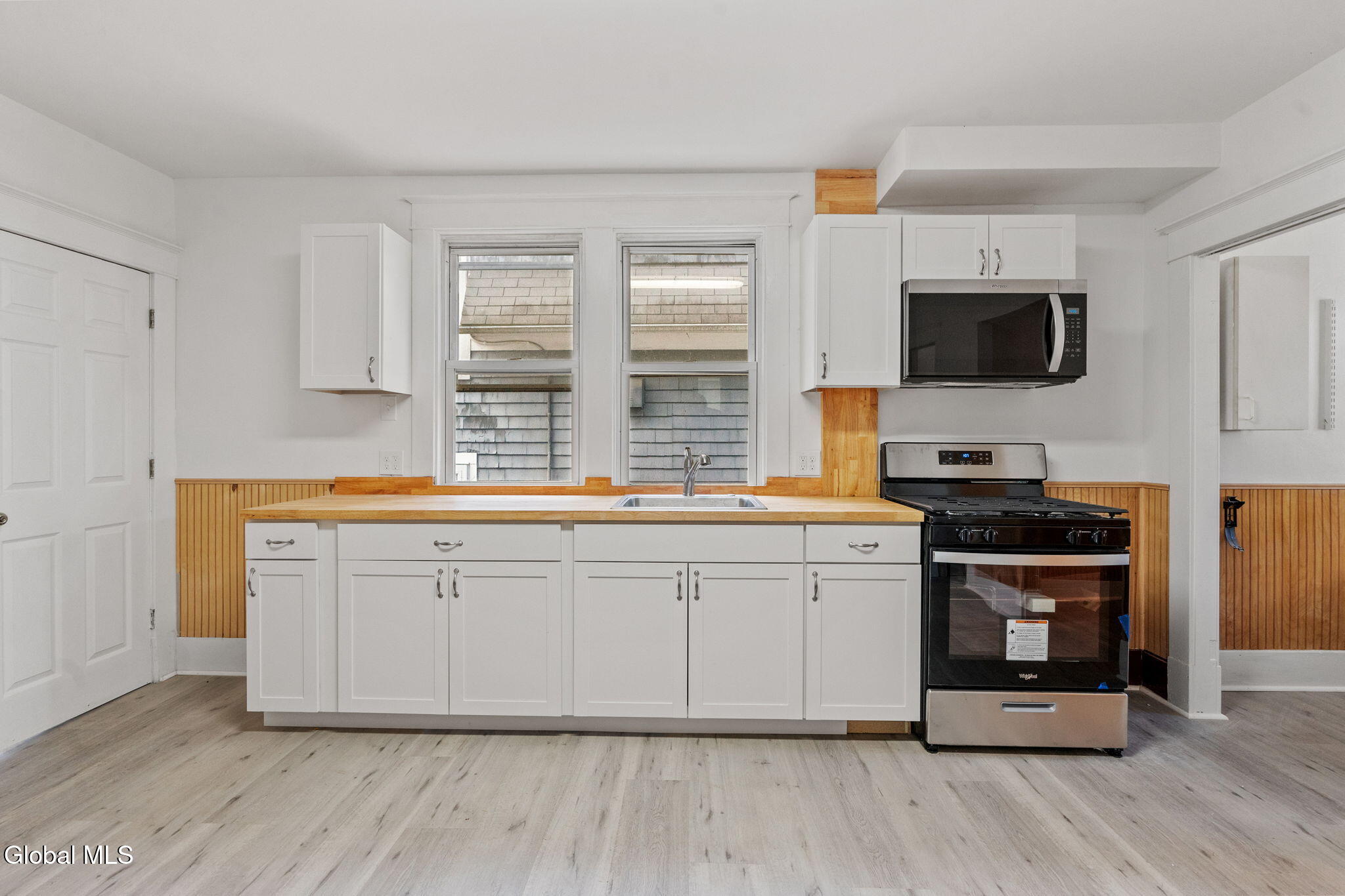 41 109th Street Troy, NY 12182 - Photo 6 of 38 34