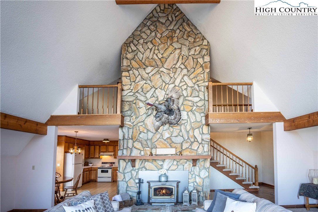 562 Silverleaf Road Zionville, NC 28698 - Photo 5 of 19 Gallery Image 5