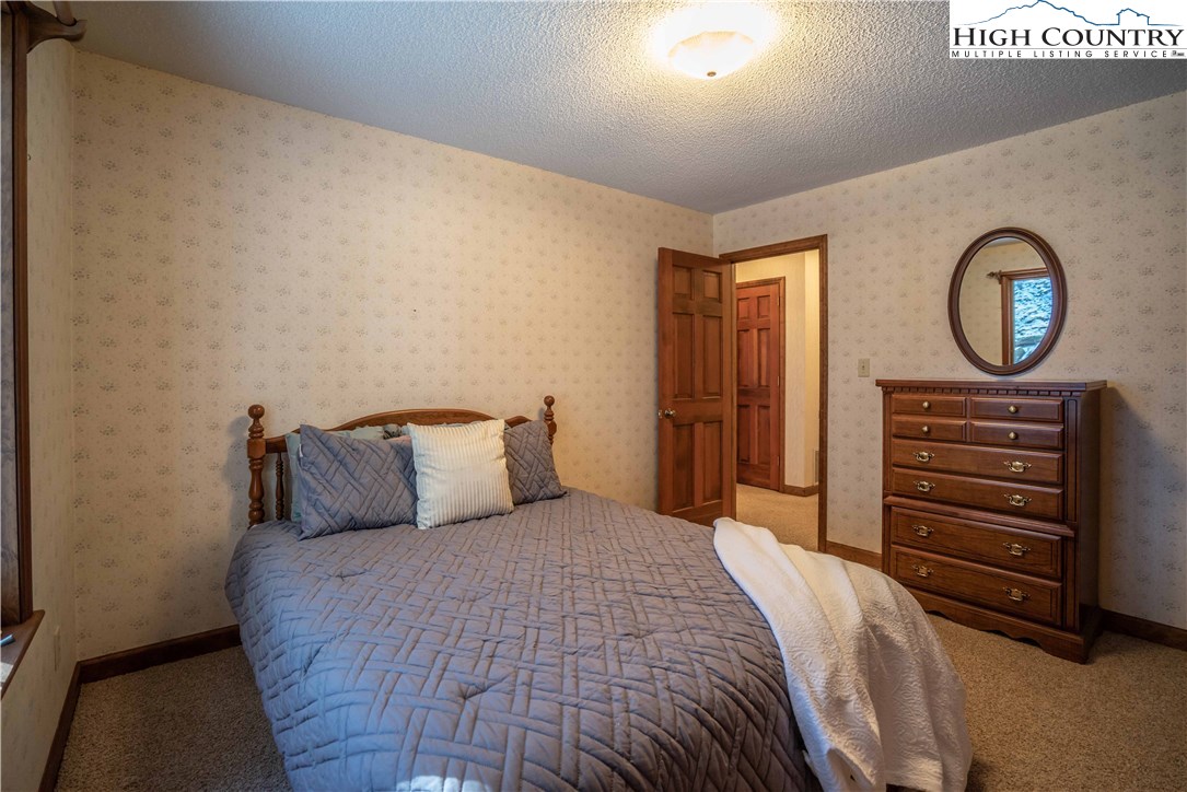 562 Silverleaf Road Zionville, NC 28698 - Photo 10 of 19 Gallery Image 10