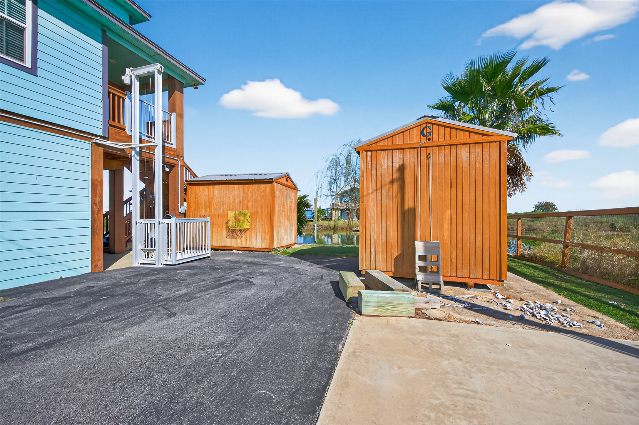 1127 County Road 299 Sargent, TX 77414 - Photo 9 of 46