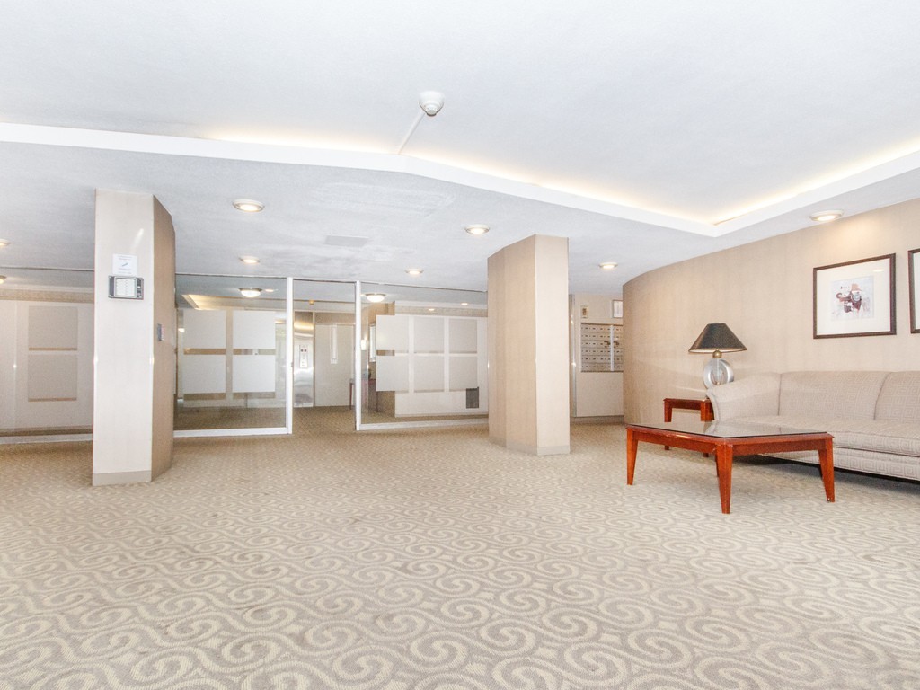 19 Winchester Street, Unit 604 Brookline, MA 02446 - Photo 12 of 13