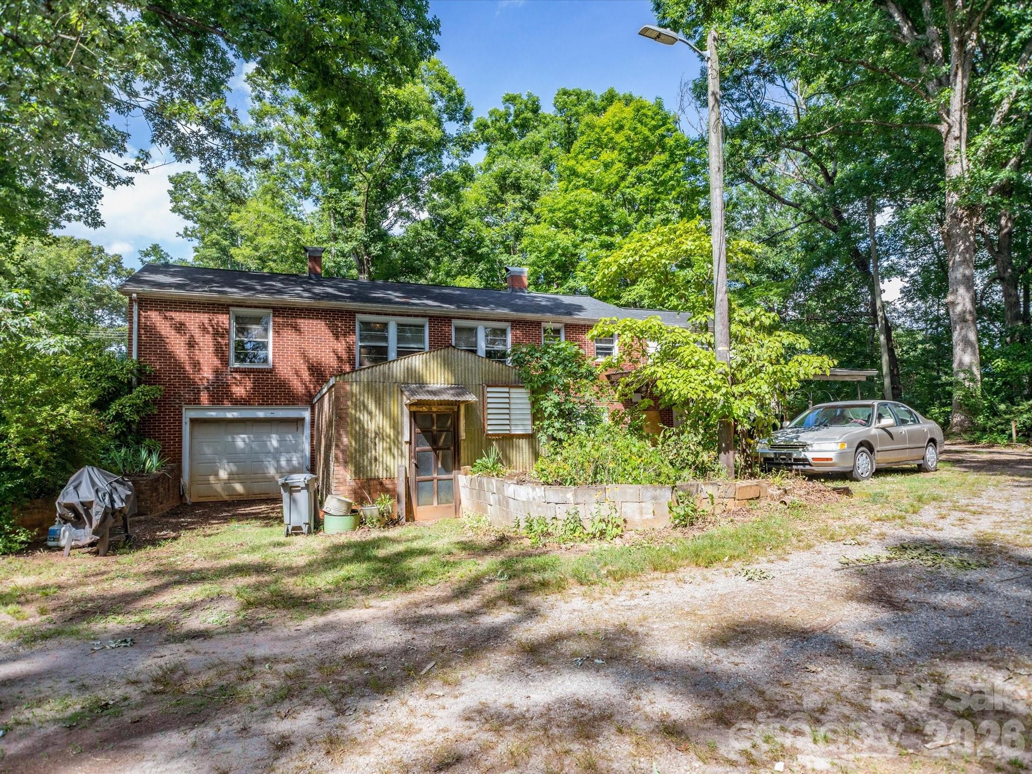 2111 Emmanuel Church Road Conover, NC 28613 - Photo 29 of 40