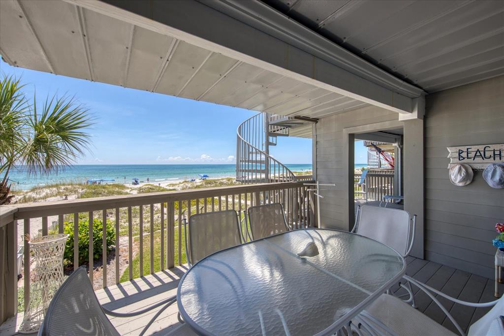 19930 Gulf Boulevard, Unit 5C Indian Shores, FL 33785 - Photo 4 of 55 a living room with furniture