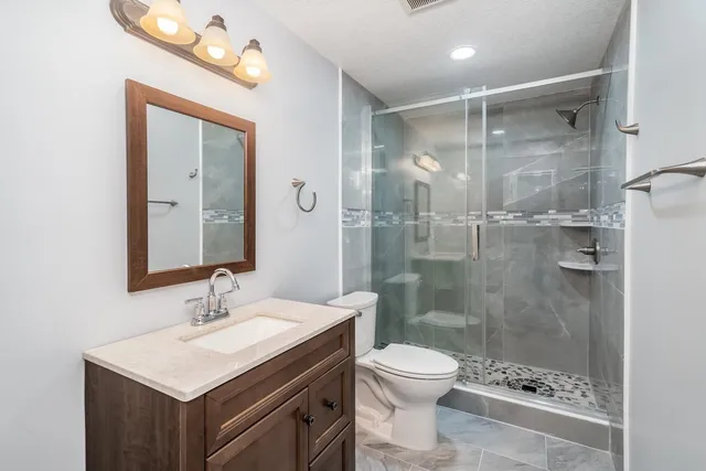 $365,000 | 1017 Park Glen Street, Clearwater, KS 67026