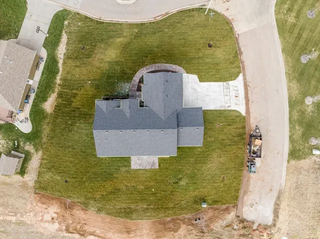 $365,000 | 1017 Park Glen Street, Clearwater, KS 67026