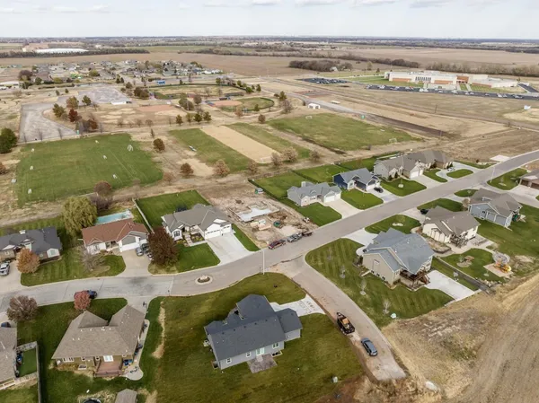 $365,000 | 1017 Park Glen Street, Clearwater, KS 67026