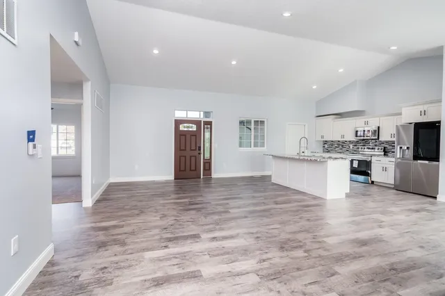 $365,000 | 1017 Park Glen Street, Clearwater, KS 67026