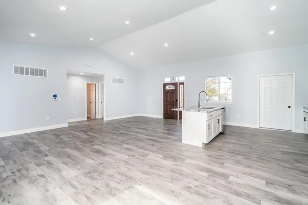 $365,000 | 1017 Park Glen Street, Clearwater, KS 67026