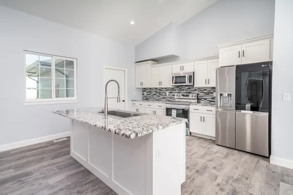 $365,000 | 1017 Park Glen Street, Clearwater, KS 67026