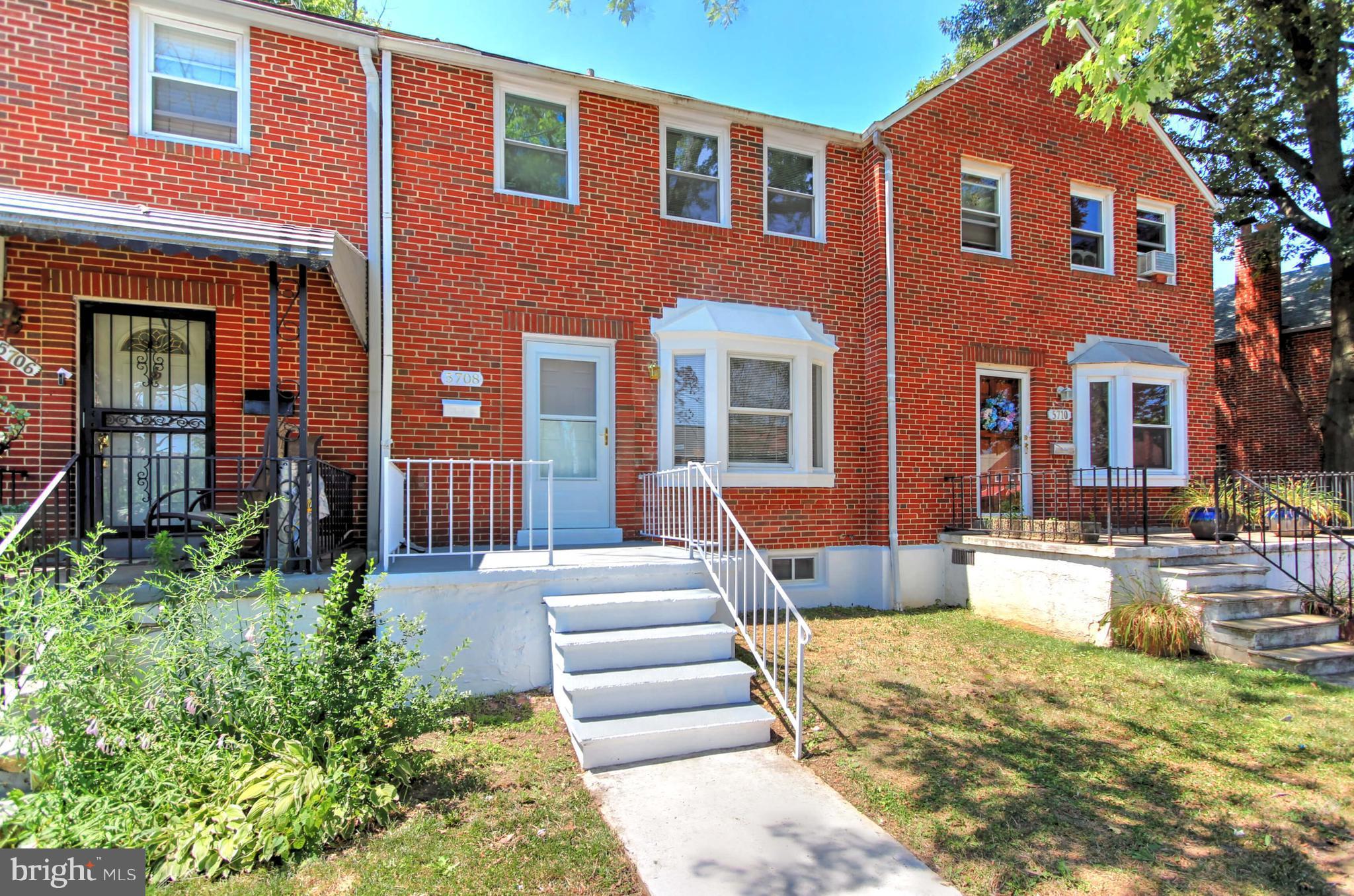 5708 Maplehill Road Baltimore, MD 21239 - Photo 2 of 29 Curbside View