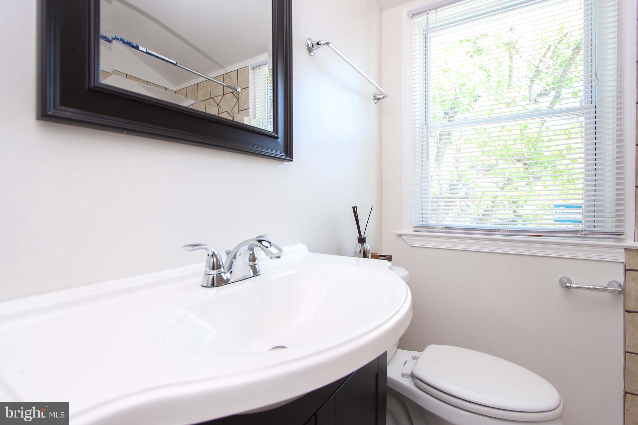 5708 Maplehill Road Baltimore, MD 21239 - Photo 14 of 29 Full Bath No. 1