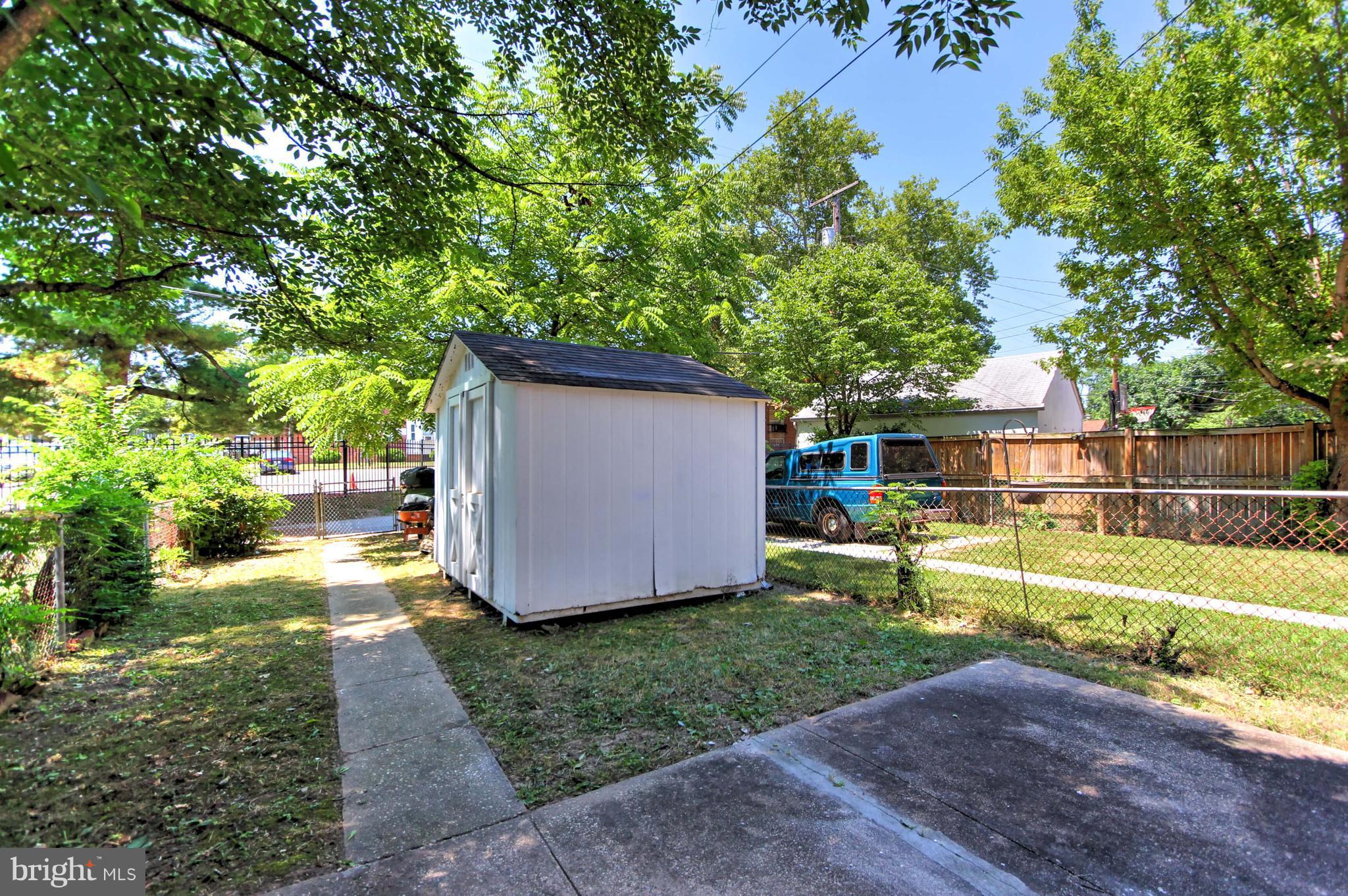5708 Maplehill Road Baltimore, MD 21239 - Photo 20 of 29 Back Yard with Shed