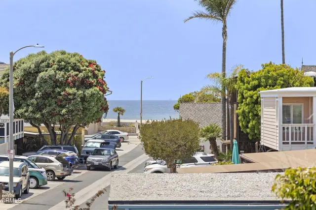 $1,990,000 | 2036 Pierpont Boulevard, Ventura, CA 93001