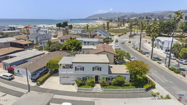 $1,990,000 | 2036 Pierpont Boulevard, Ventura, CA 93001