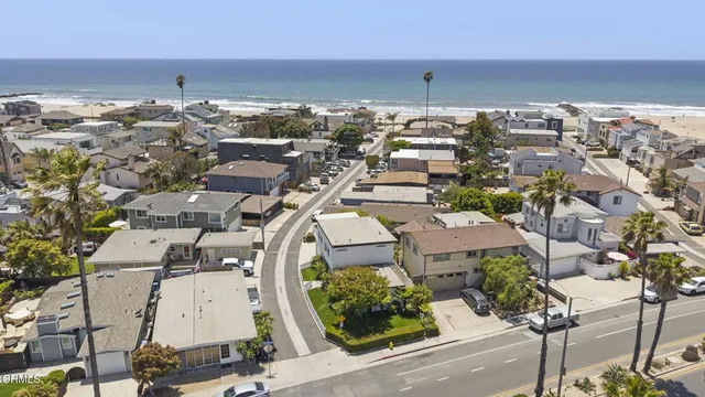 $1,990,000 | 2036 Pierpont Boulevard, Ventura, CA 93001