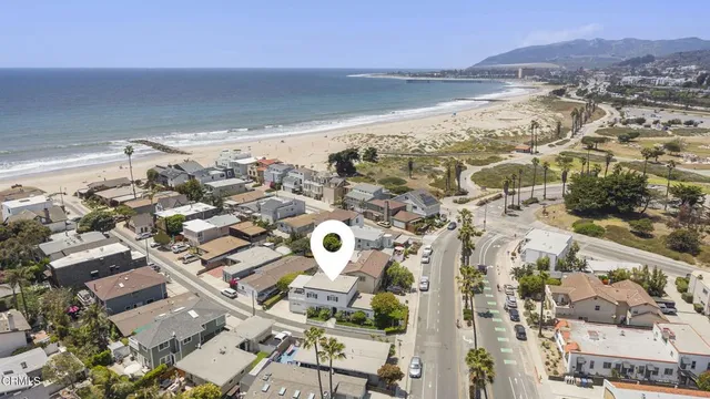 $1,990,000 | 2036 Pierpont Boulevard, Ventura, CA 93001