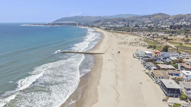 $1,990,000 | 2036 Pierpont Boulevard, Ventura, CA 93001