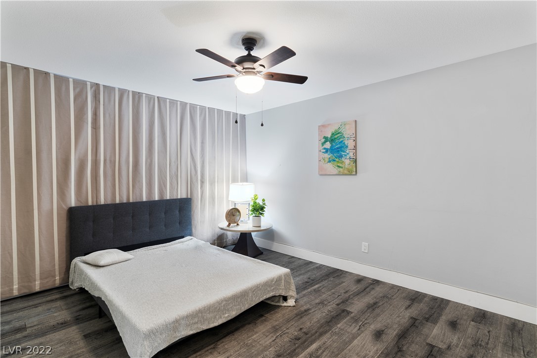 350 East Desert Inn Road, Unit H109 Las Vegas, NV 89109 - Photo 7 of 12 Gallery Image 7