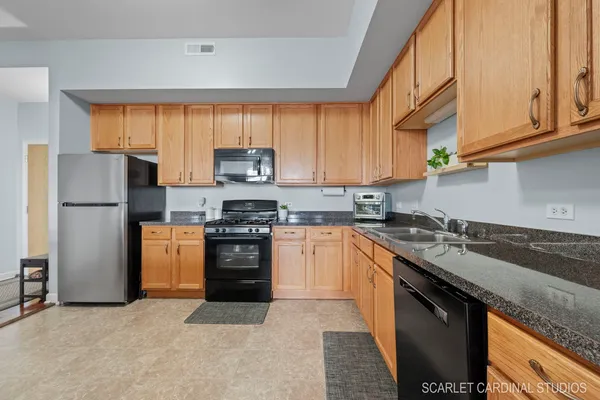 $2,300 | 77 North Wolf Road, Unit 601, Melrose Park, IL 60164