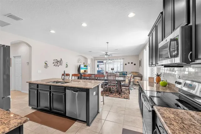 $460,000 | 8206 Willow Beach Drive, Riverview, FL 33578