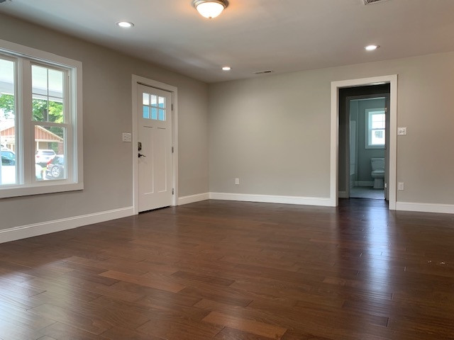 307 Spring Street Durham, NC 27703 - Photo 4 of 24 Photo 4