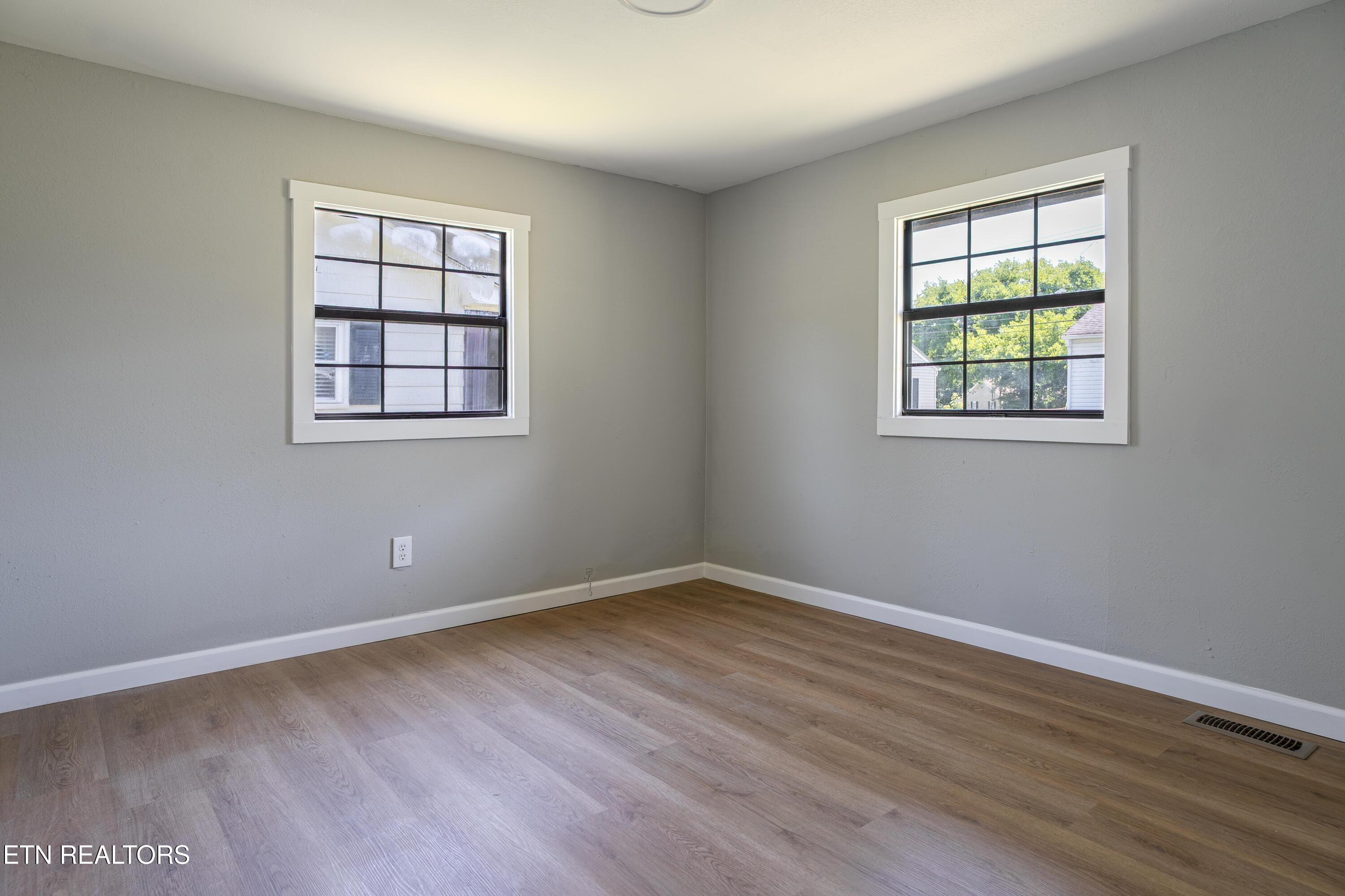 133 Wellington Circle Oak Ridge, TN 37830 - Photo 8 of 13 DSC01616-Edit