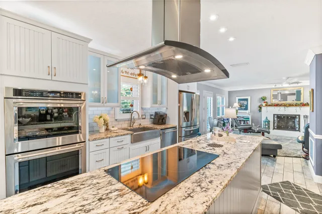 a view of livingroom and furniture