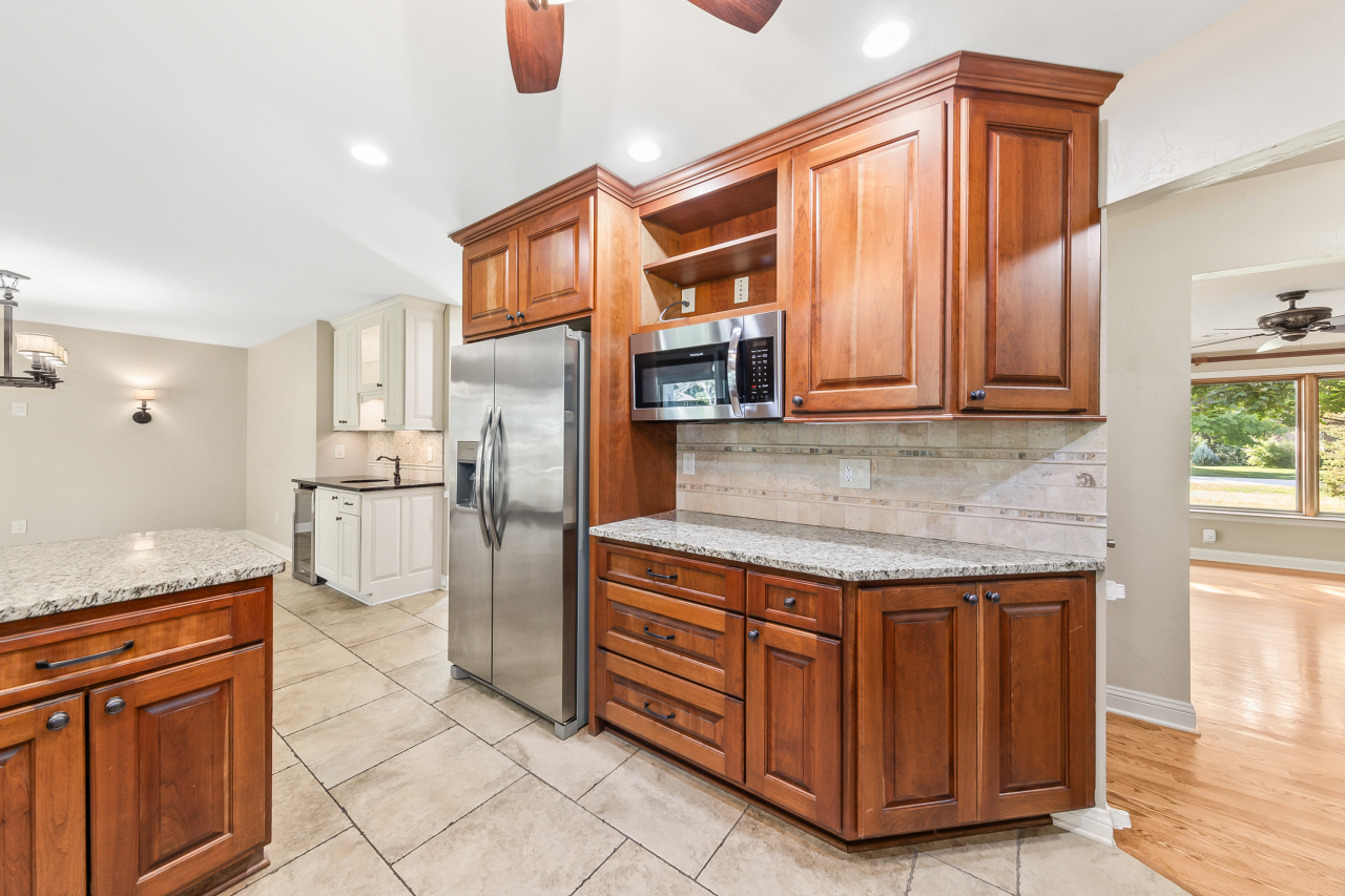 1920 Fairhaven Boulevard Elm Grove, WI 53122 - Photo 12 of 50 1920 Fairhaven Blvd