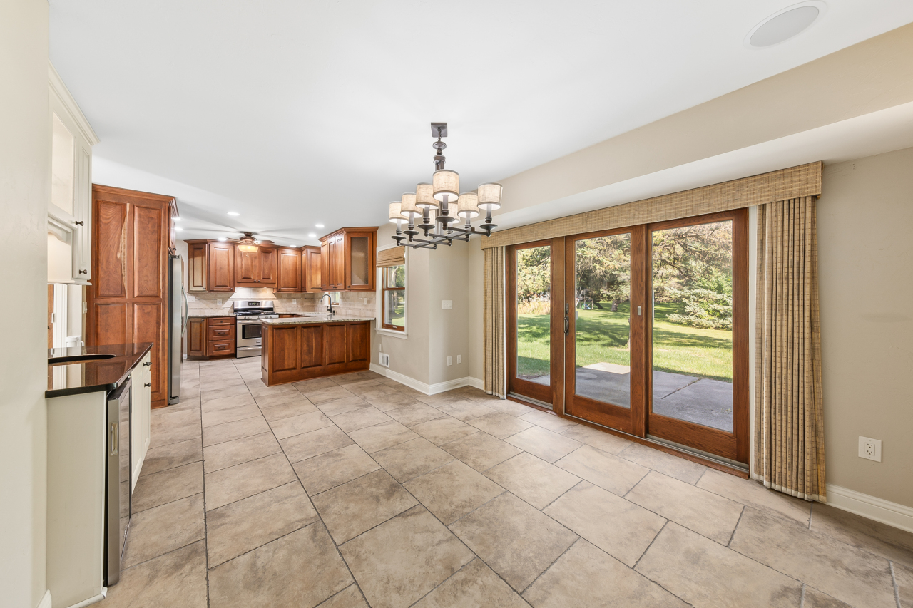 1920 Fairhaven Boulevard Elm Grove, WI 53122 - Photo 15 of 50 1920 Fairhaven Blvd