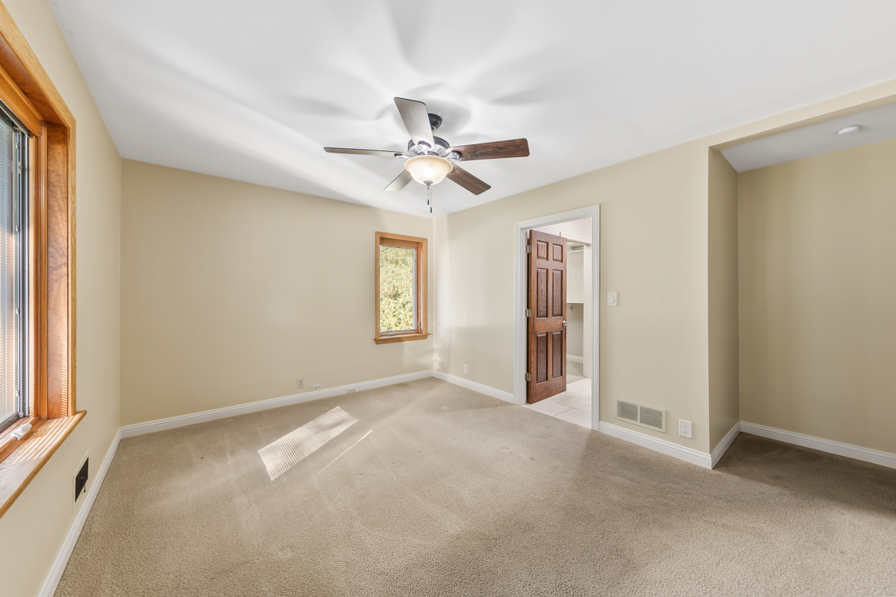 1920 Fairhaven Boulevard Elm Grove, WI 53122 - Photo 21 of 50 1920 Fairhaven Blvd