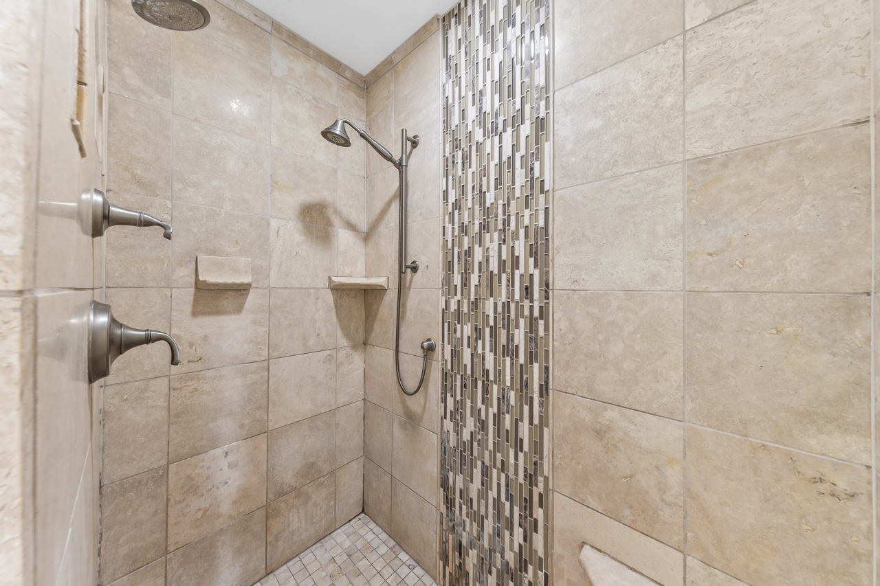 1920 Fairhaven Boulevard Elm Grove, WI 53122 - Photo 25 of 50 1920 Fairhaven Blvd