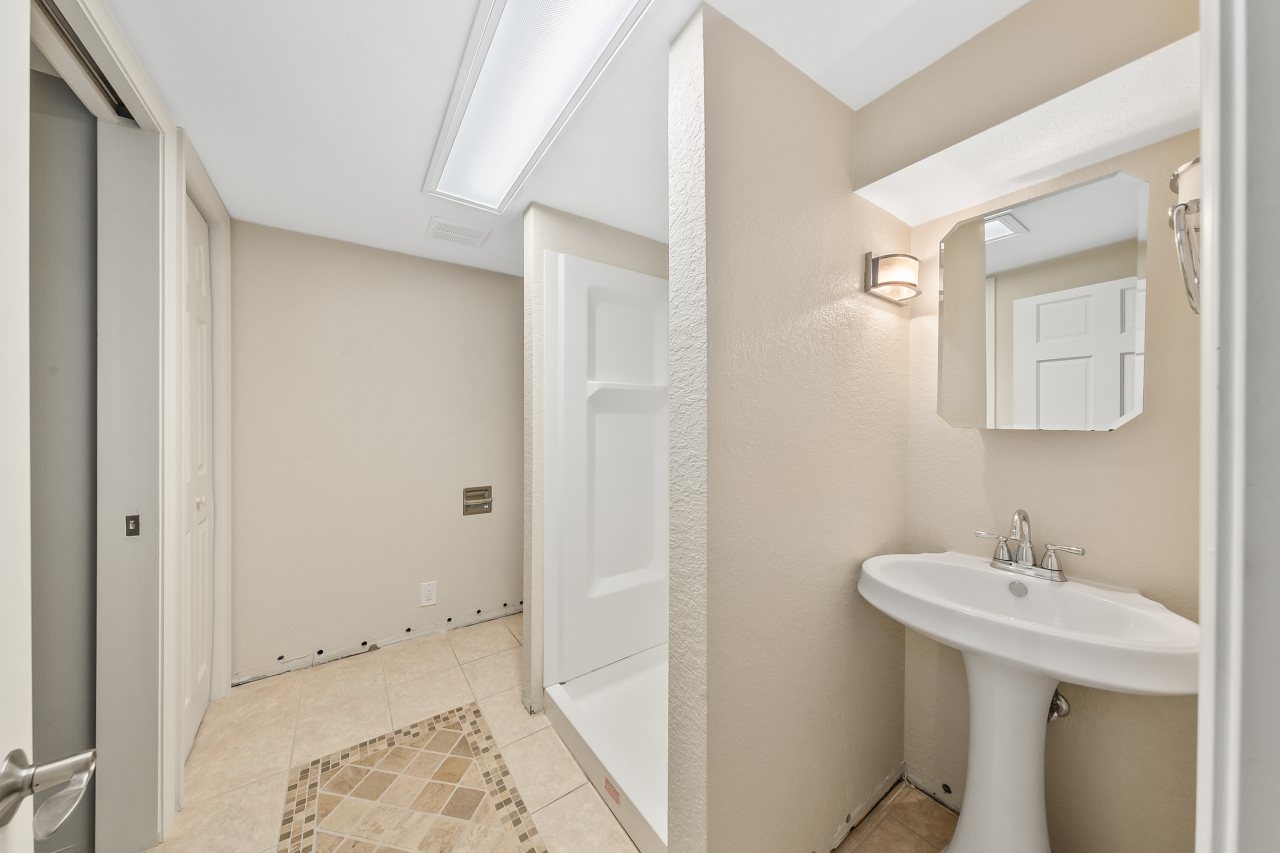 1920 Fairhaven Boulevard Elm Grove, WI 53122 - Photo 33 of 50 1920 Fairhaven Blvd