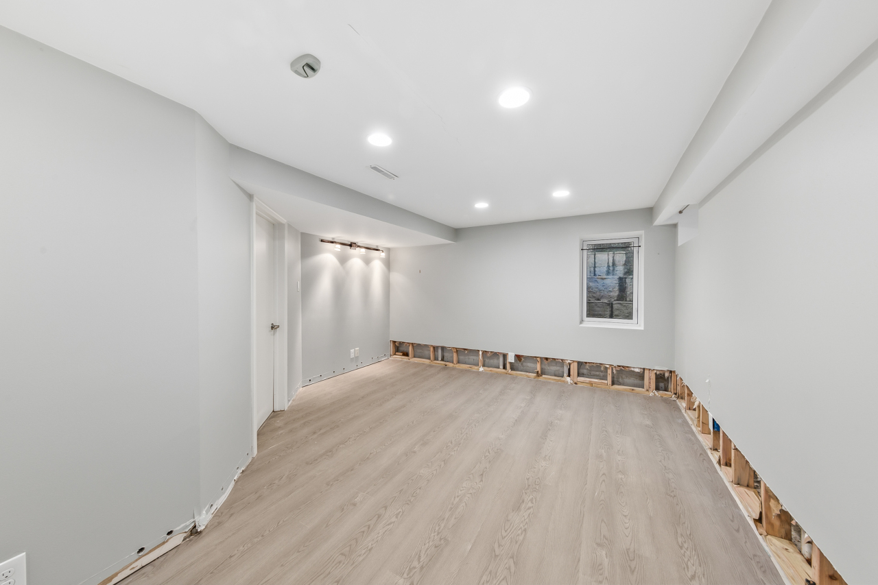 1920 Fairhaven Boulevard Elm Grove, WI 53122 - Photo 34 of 50 1920 Fairhaven Blvd