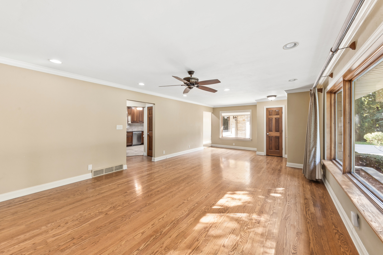 1920 Fairhaven Boulevard Elm Grove, WI 53122 - Photo 7 of 50 1920 Fairhaven Blvd